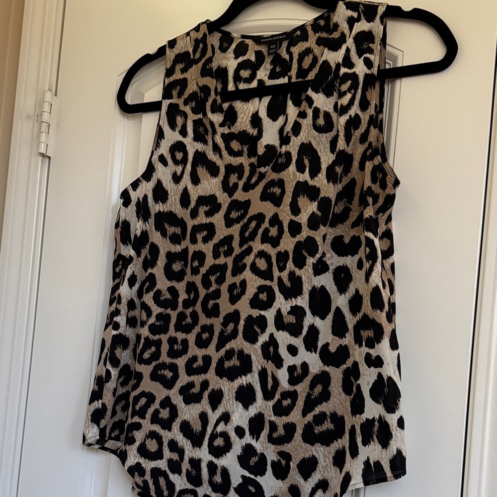 Banana Republic Black and Tan Animal Print Blouse Size XS